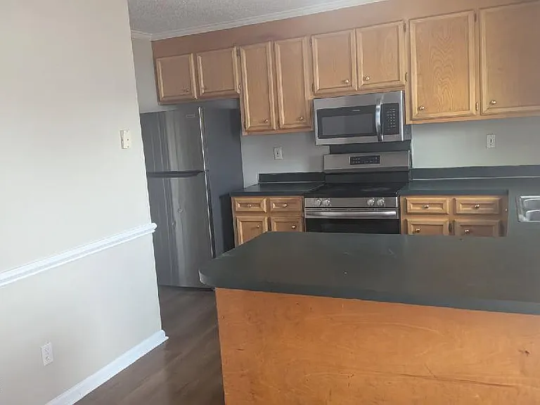3813 Sterling Pointe Dr #V2 — Photo 3