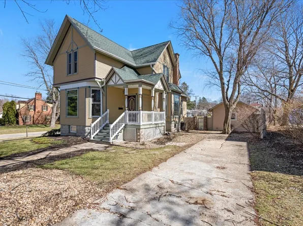 (undisclosed Address), West Chicago, IL 60185