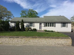 102 Rainbow Dr, Brick, NJ 08724