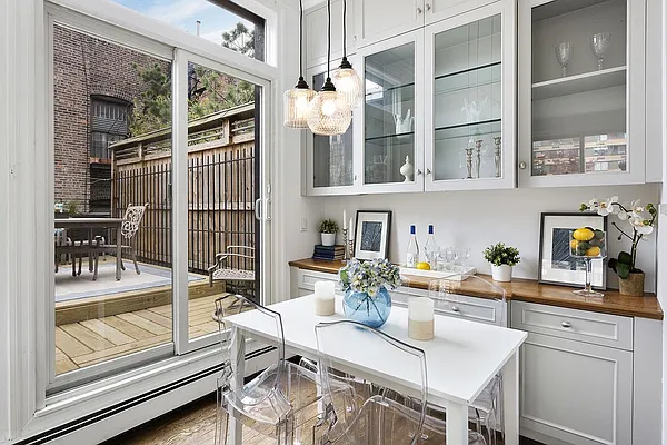 Sold by Corcoran | media 4