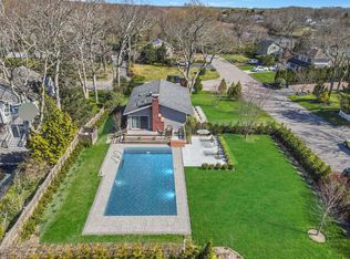 3 Crestview Dr, Remsenburg, NY 11960
