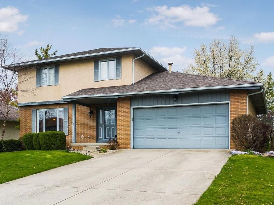 1st image of 2416 Parkview Dr