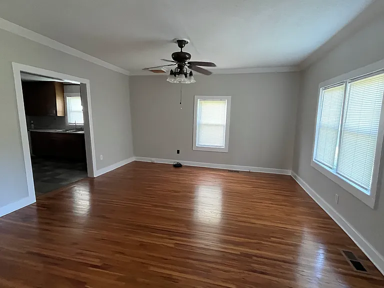 1135 McBrides Branch Rd — Photo 5