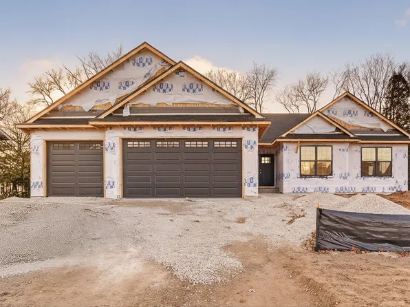 4247 Huntinghorne Dr, Janesville, WI 53546