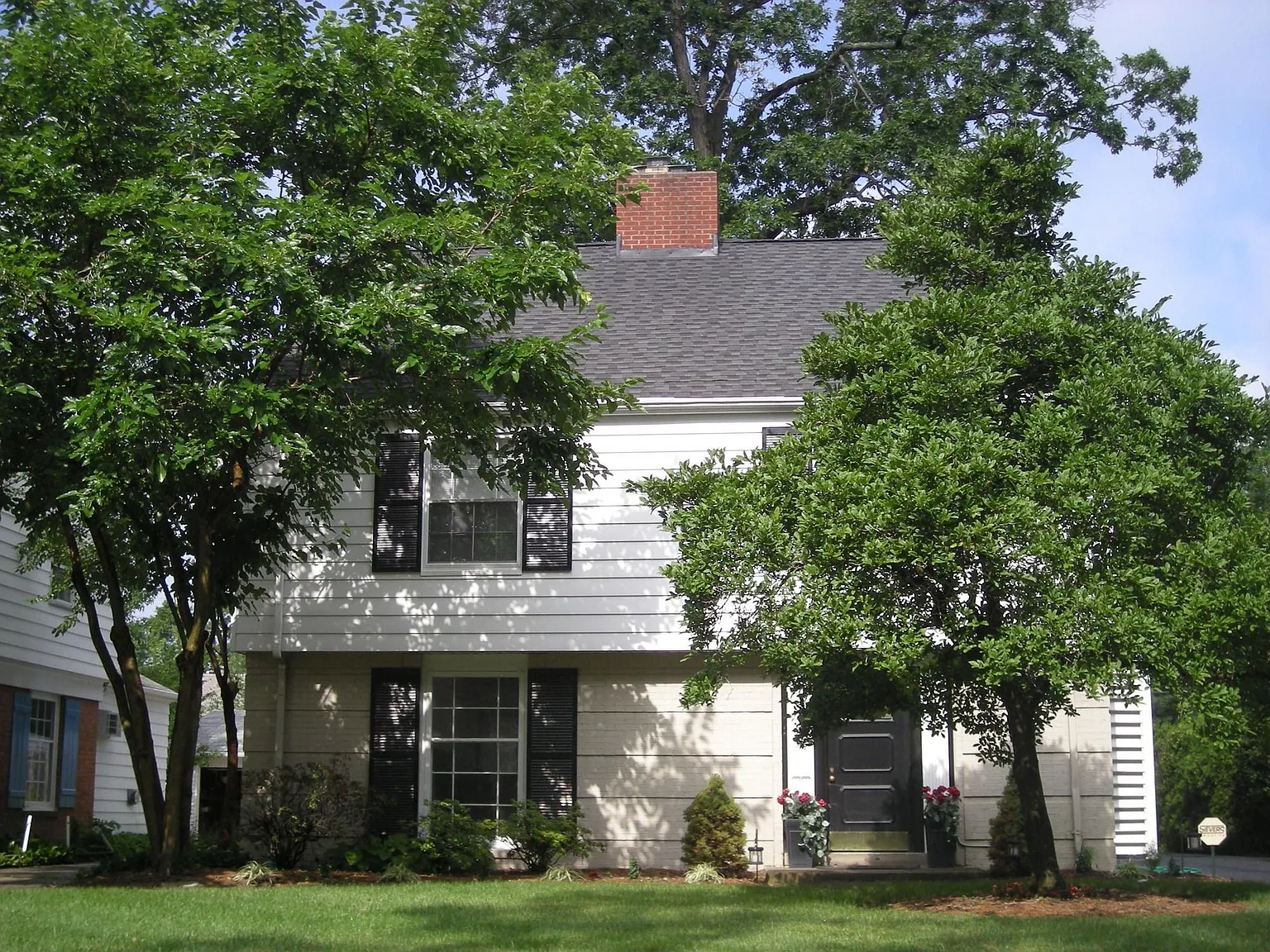 2344 Lalemant Rd photo 1