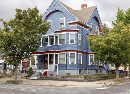 271-273 Broadway St #273 Photo 1