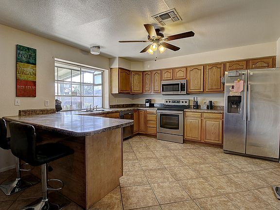 3rd image of 6327 W Vogel Ave