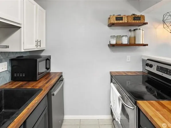 3420 15th Ave W, Seattle, WA