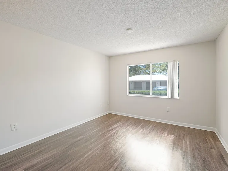 Coquina Cove Apartments — Photo 68