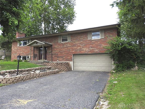 2nd image of 535 Crestgrove Ave