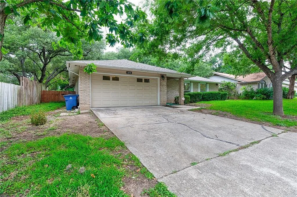 Building Photo - 12118 Black Angus Dr