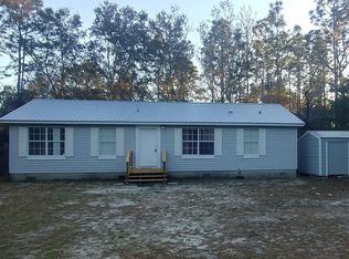 209 Lancaster St, Interlachen, FL 32148