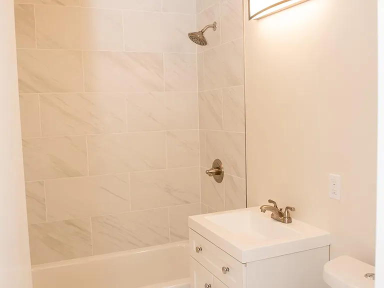 1139 Village Dr #9 — Photo 5