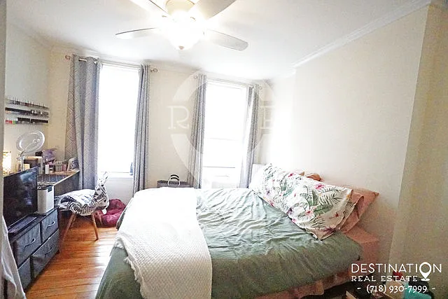 30 Garnet St #4L — Photo 5