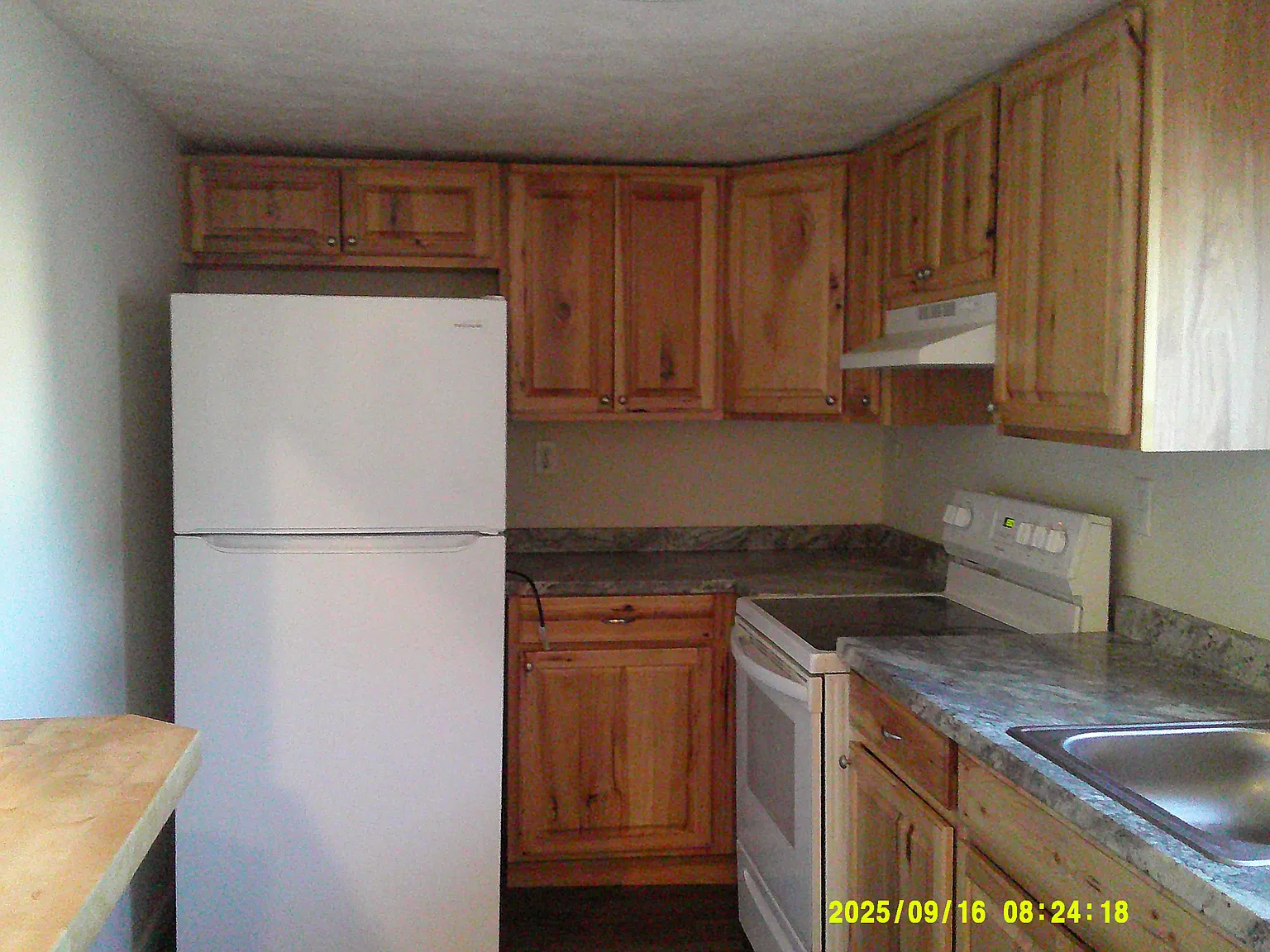 214 W Court St — Photo 2