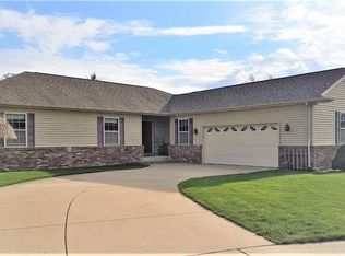 525 W Monitor St, Crown Point, IN 46307