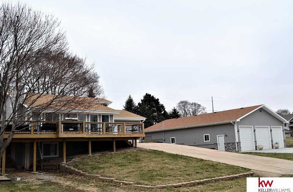 1st image of 1021 Beaver Lake Blvd