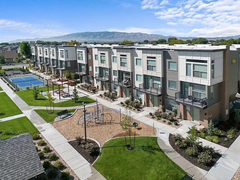 Vaseo Townhomes — Photo 48