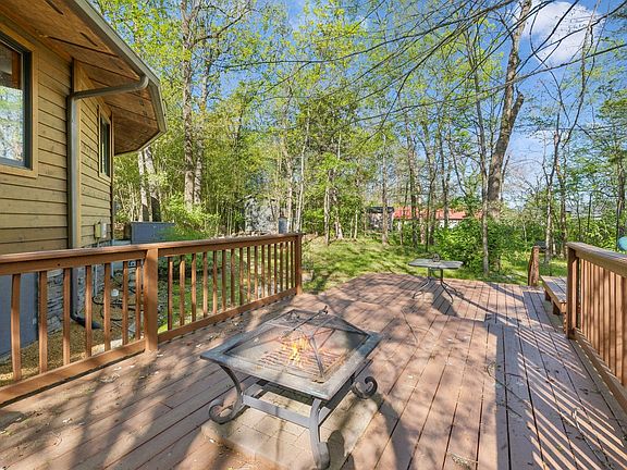 5th image of 3055 Smith Springs Rd