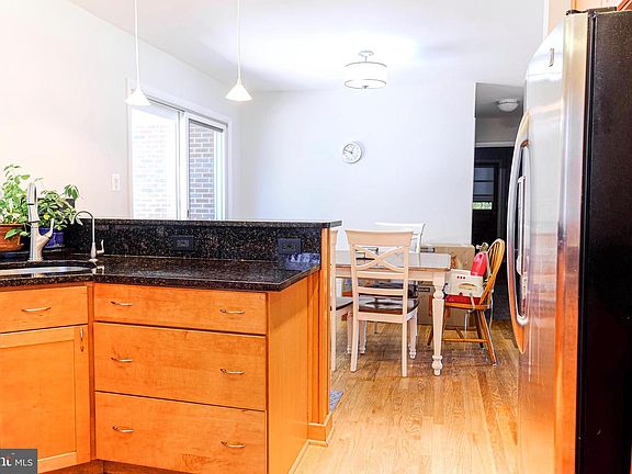 3rd image of 6632 Moly Dr