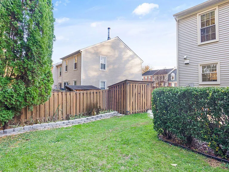 4453 Holly Ave — Photo 48