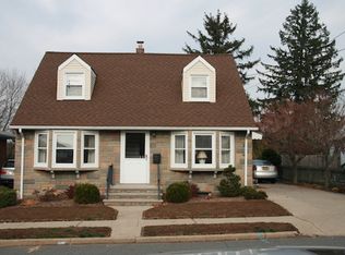 29 Locust St, Elmwood Park, NJ