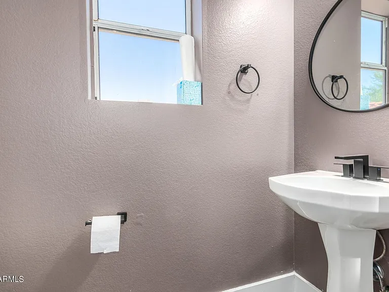 875 N Ithica Ct — Photo 25