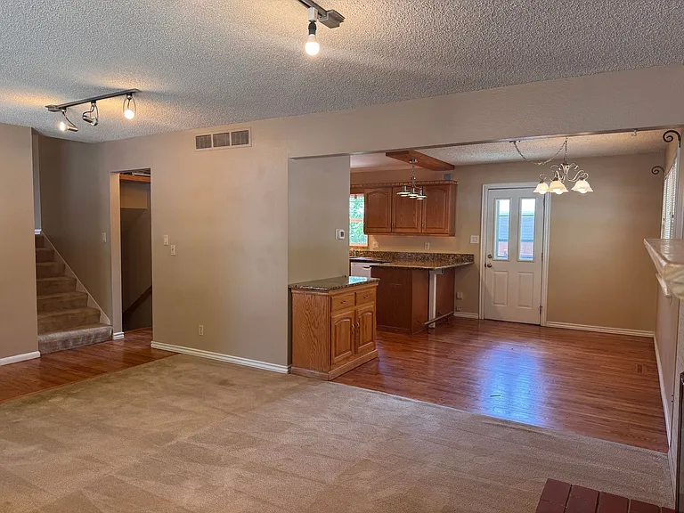 3131 W Platte Ave — Photo 5