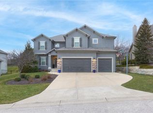7004 Meadowlark Ln, Shawnee, KS 66226
