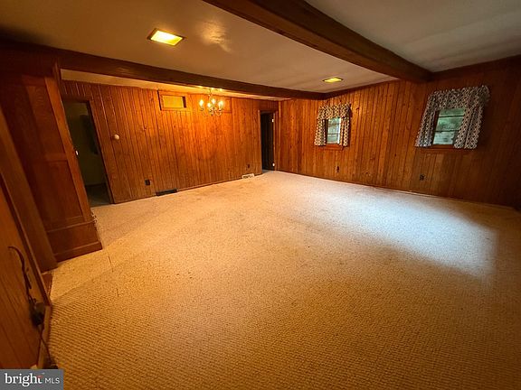 5th image of 337 Brant Rd
