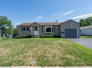 107 Ray St, Sackets Harbor, NY 13685