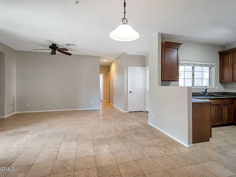 1633 E Lakeside Dr #109 — Photo 8