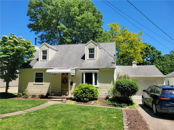 1009 E Ketler Dr, Grove City, PA 16127