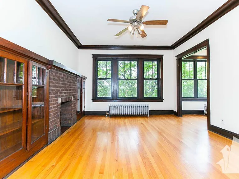 1949 W Cuyler Ave #3 — Photo 4