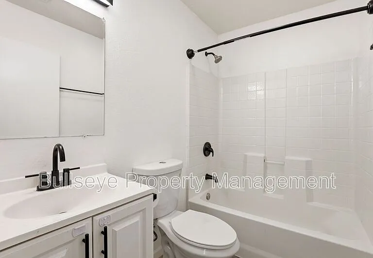 840 E Turney Ave #3 — Photo 6