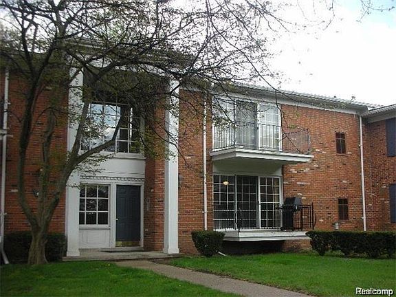 2nd image of 448 Fox Hills Dr N APT 7