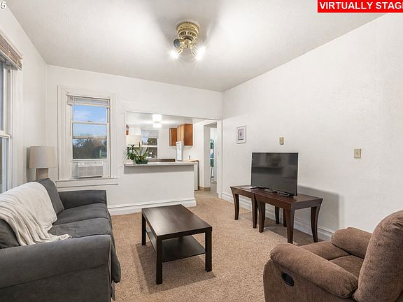 5th image of 1705 SE Morrison St