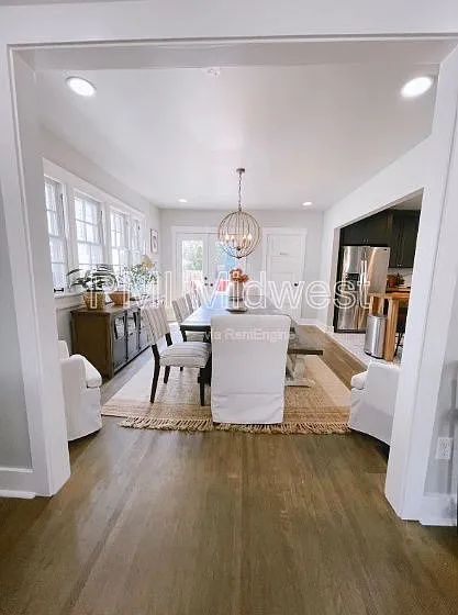 3 bed, 2.5 bath, $3,520 — Photo 4
