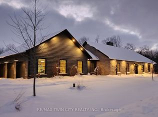 141 Ruth Anne Pl W, Mapleton, ON N0G2K0