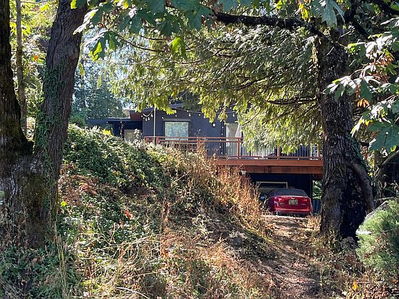 3rd image of 7303 SE 118th Pl