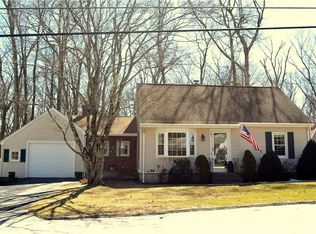 87 Shirley Dr, Cumberland, RI 02864