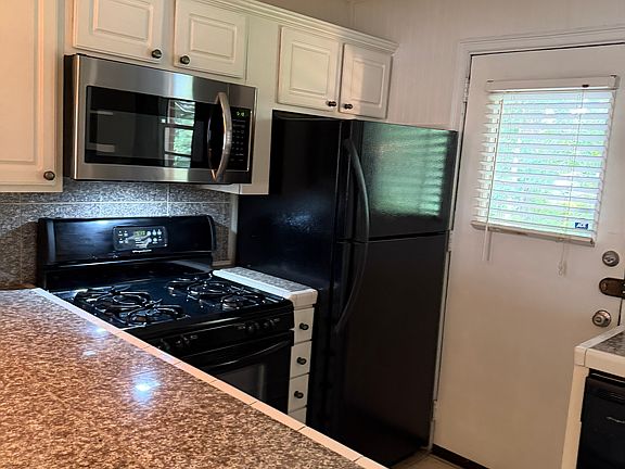 4th image of 3535 Roswell Rd NE APT F4