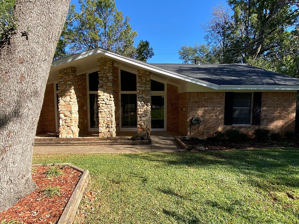 1st image of 1225 Academy Ct