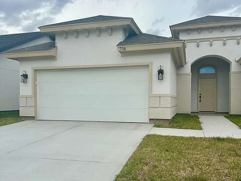 718 Ava Dr — Photo 4