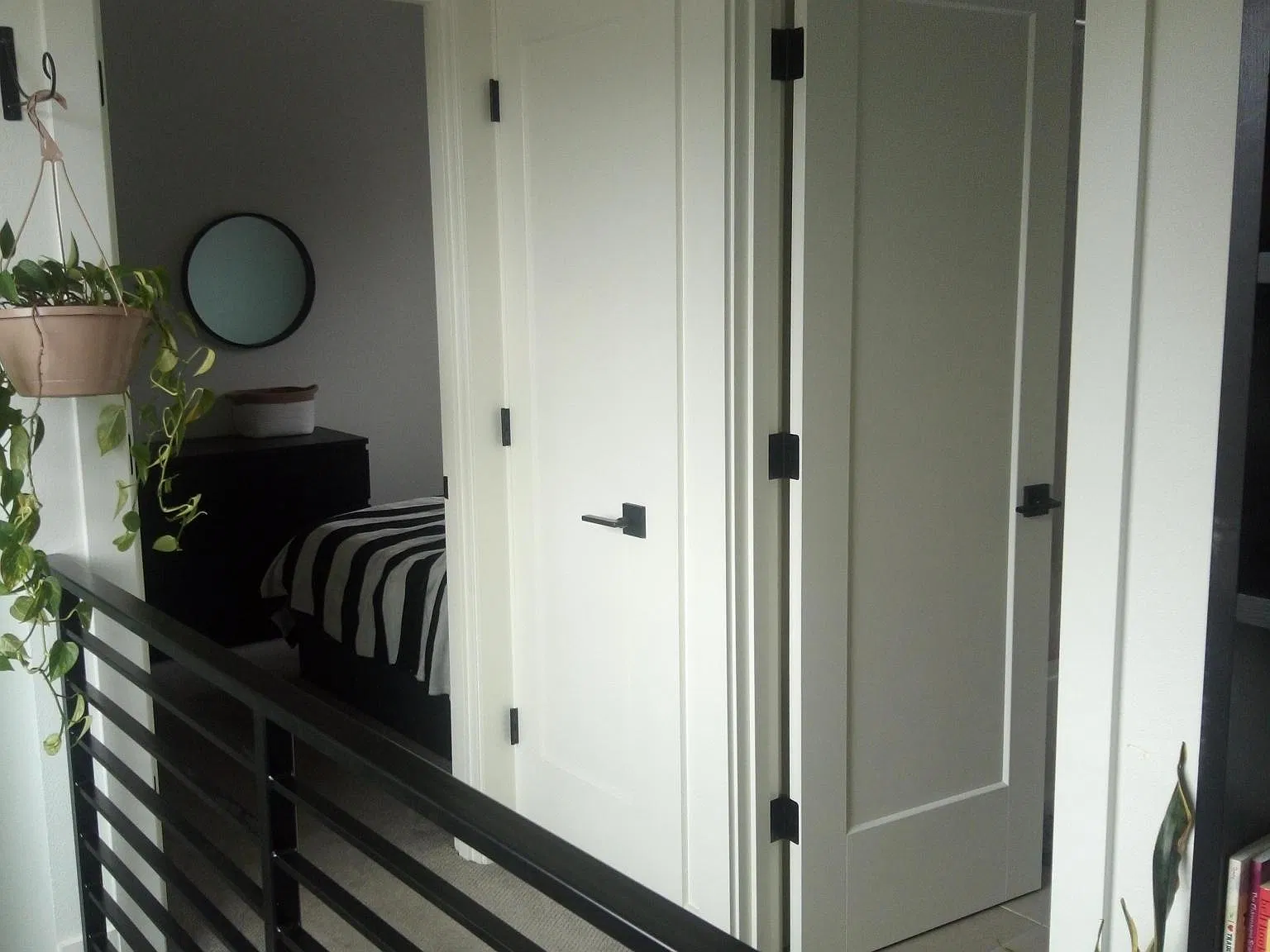 2 bed, 820 sqft, $2,200 — Photo 2
