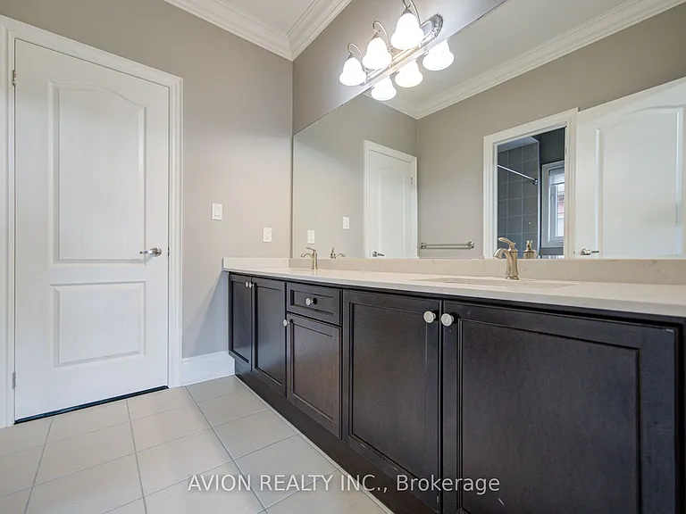 102 Joseph Hartman Cres — Photo 43