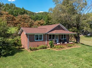 105 Spencer Ln, Marble, NC 28905