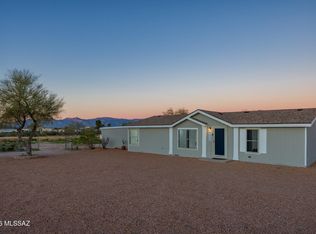 8033 S Farmcreek Dr, Tucson, AZ 85756