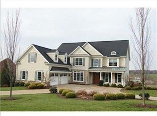 732 Lindwood Dr, Greensburg, PA