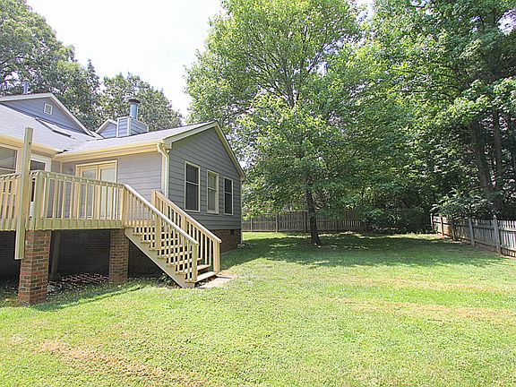 2nd image of 2612 Baytree Dr
